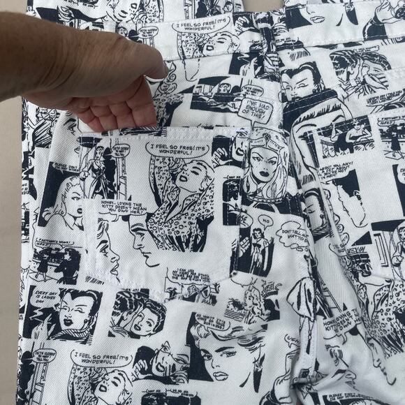 Reformation Newsprint Comic High Rise Straight Long Jeans - Size 26 - Picture 15 of 16